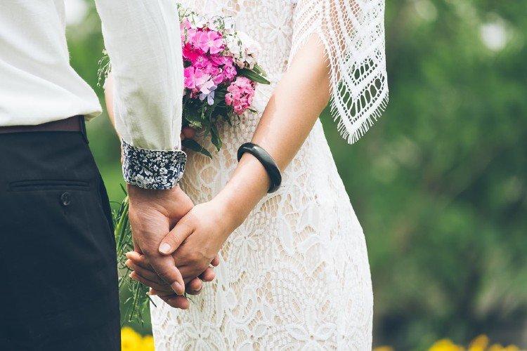couple holding hands
