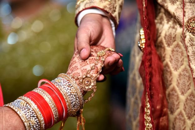 Benefits of Practicing Gratitude and Kindness in a Marriage
