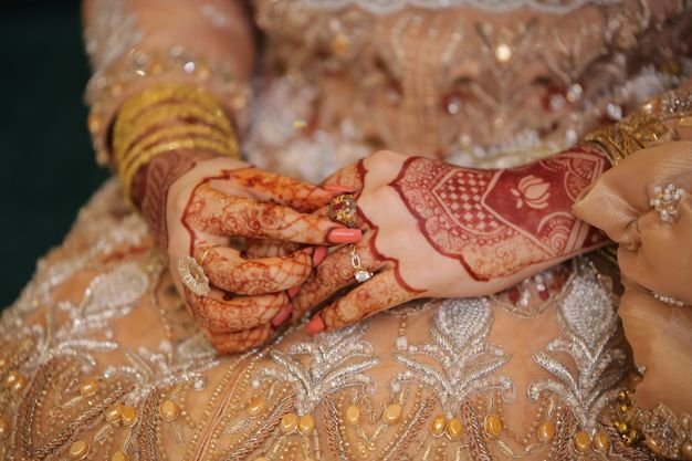 How Marriage Bureaus Are Adapting to Modern Dating Trends