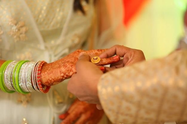Role of Marriage Bureaus in Finding Matches for Entrepreneurs