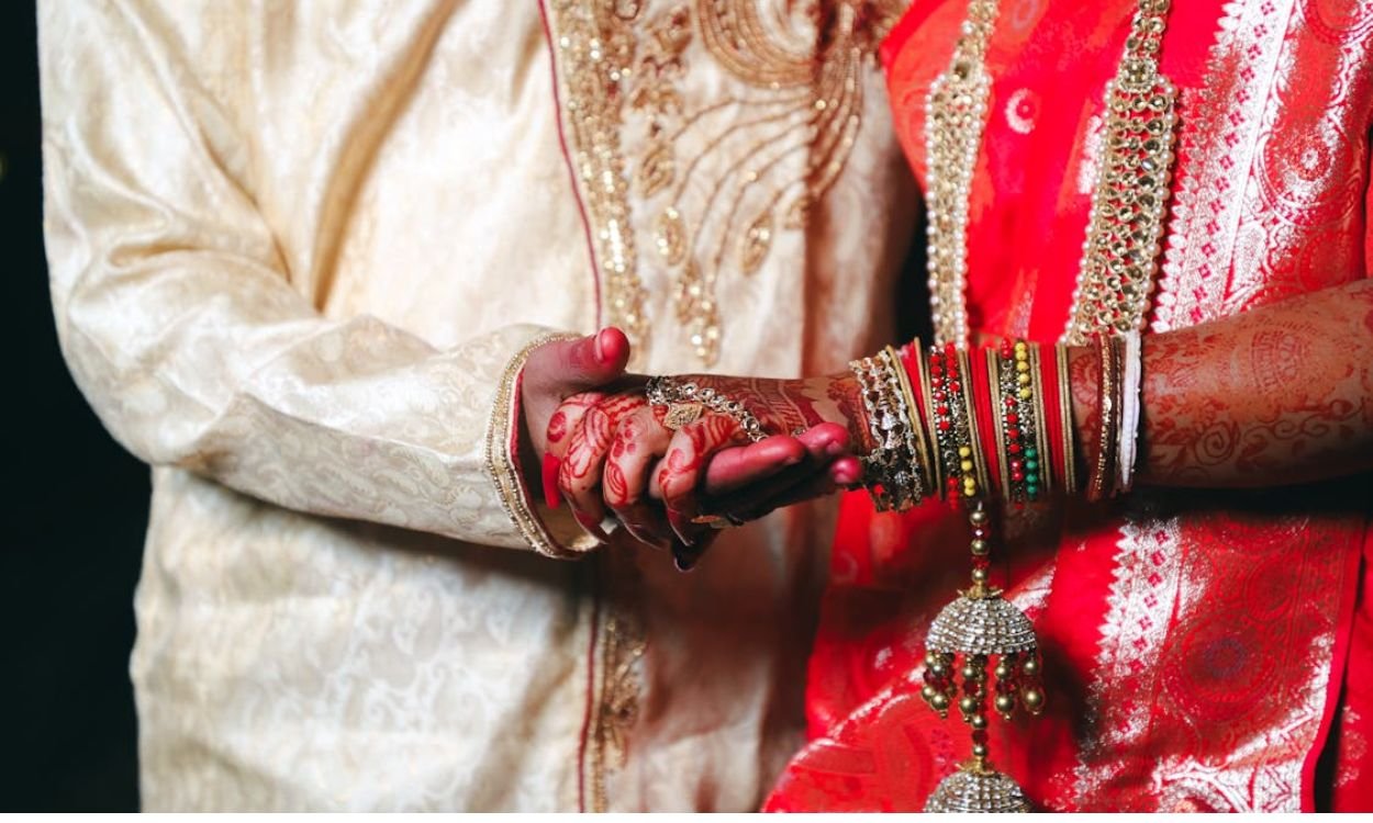 How to Handle Age Differences in Marriage Bureau Matches?