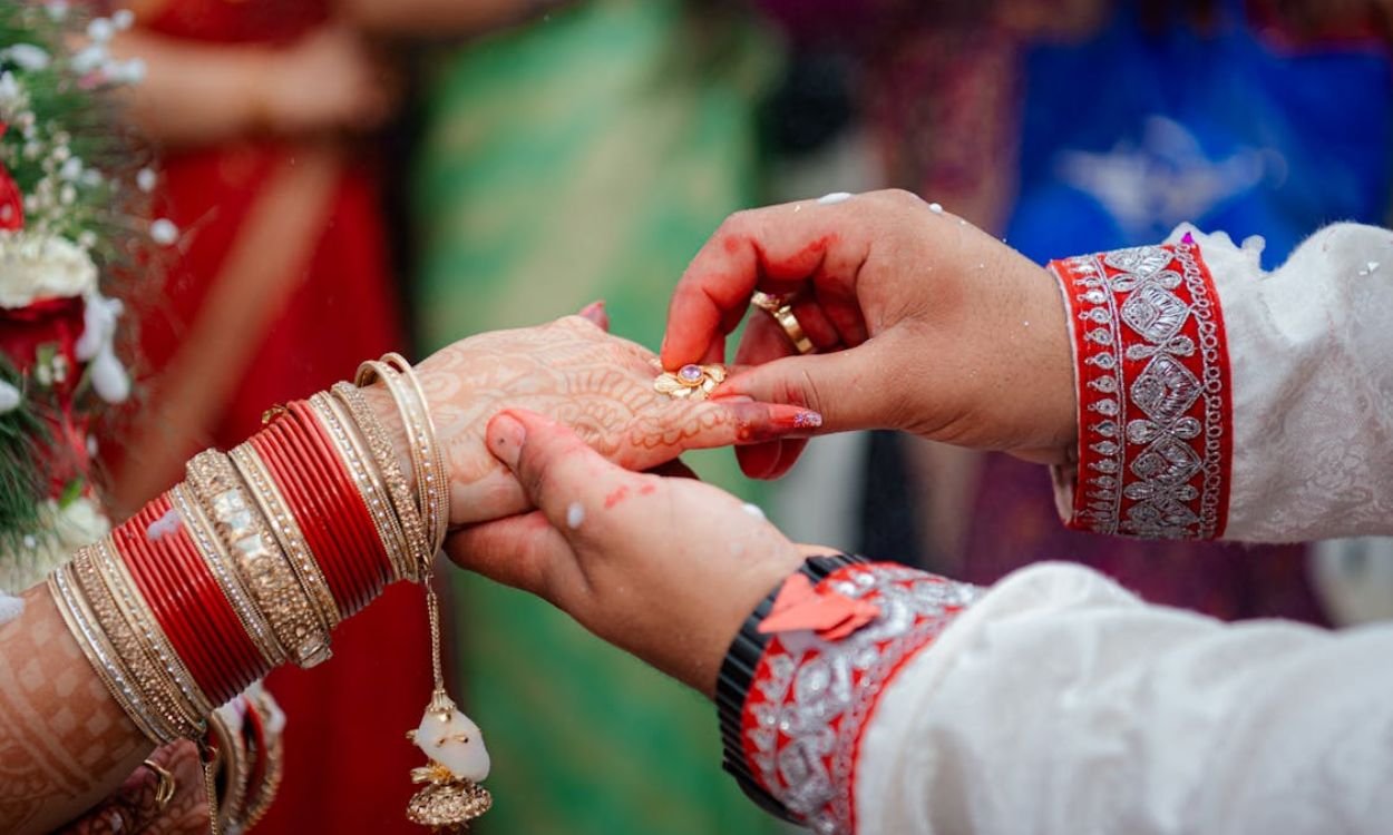 Role of Marriage Bureaus in Finding Matches for Entrepreneurs