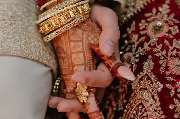 The Future of Matrimonial Agencies in Delhi in the Digital Era